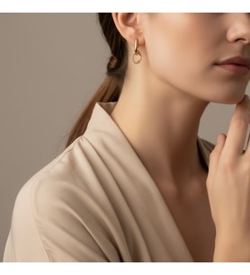 STİL İNCİSİ/XUPING JEWELRY SALLANTILI ÇEMBER ZİRKON TAŞLI KÜPE (Altın)