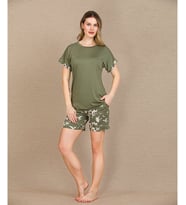 Arias Closet Şık Tasarım Çiçek Desenli Yeşil Şortlu Kısa Kol Viskon Pijama Takımı