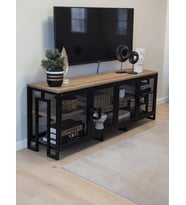 DEKORATİF METAL GÖVDELİ AHŞAP RAFLI TV ÜNİTESİ 3 RAFLI 4 KAPAKLI TV SEHPASI 150 x 36 CM TELEVİZYON ÜNİTESİ