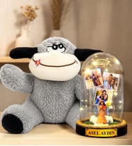 Kişiye Özel 3 Fotoğraflı Yazılı LED Işıklı Fanus ve Peluş Eşek Hediye Seti (şans melekli)