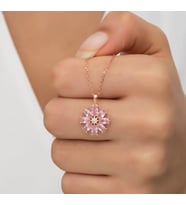 Rose Altın Kaplama 925 ayar Kolye, sevgililer günü hediyesi, sevgiliye hediye, doğum günü hediyesi, yeni iş hediyesi, geçmiş olsun hediyesi, altın kolye, kız arkadaş hediyesi, hediye altın kolye