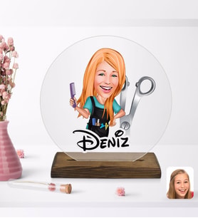 BK Gift Kişiye Özel Kadın Kuaför Karikatürlü Yuvarlak Ahşap Standlı Biblo-1