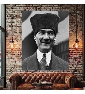 ATATÜRK KARAKALEM KANVAS TABLO EV DUVAR SALON OFİS DÜKKAN İŞ YERİ HEDİYELİK DEKARASYON SÜSÜ (Çok Renkli)