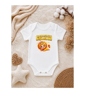 Babasının Dişi Aslanı Baskılı Kız Bebek Zıbını – Aslan Temalı Sevimli Bebek Body