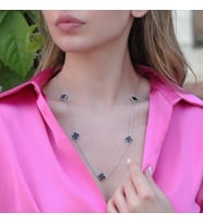 İkonik Alhambra Modeli Siyah Mine İşli Gümüş Kolye