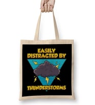 Easily Distracted By Thunderstorms Storm Chaser Bez Çanta Uzun Saplı