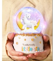 Sevgiliye Hediye Seni Düşünmek Unicorn Püskürtmeli Büyük Boy Müzikli Işıklı Kar Küresi