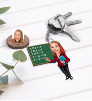 BK Gift Kişiye Özel Kadın İlköğretim Matematik Öğretmeni Karikatürlü Ahşap Anahtarlık-1 (Beyaz)