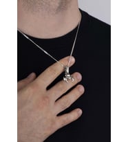 Gümüş Pazarım Akrep Motifli Erkek 925 Ayar Gümüş Kolye