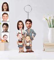 Kişiye Özel 4 kişilik Aile Ahşap Anahtarlık-61