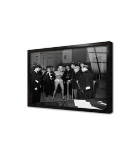 Siyah Beyaz Marilyn Monroe Çerçeveli Cam Tablo