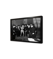 Siyah Beyaz Marilyn Monroe Çerçeveli Cam Tablo