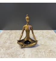 Yogacı Kadın Mumluk