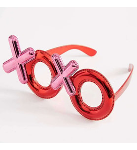 Kırmızı Renk Xoxo Yazılı Parti Gözlüğü 17x7 Cm