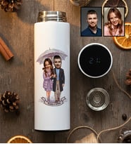 Kişiye Özel Karikatürlü Yürüş Yapan Romantik Sevgililer Filtreli Dijital Göstergeli Termos Sevgililer Günü Hediyesi