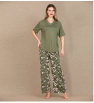ŞıkTasarım Çiçek Desenli Yeşil Kısa Kol Viskon Pijama Takımı