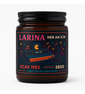 Larina Kokulu Mum Ocak 1982 – Atari 2600 & Pac-Man Temalı 80’ler Retro Nostalji Cam Mum
