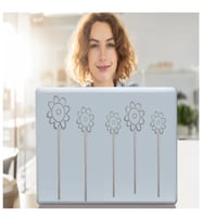 DEFTER STİCKER,LAPTOP STİCKER  GRİ PAPATYALI  PVC 48X33X0,5CM