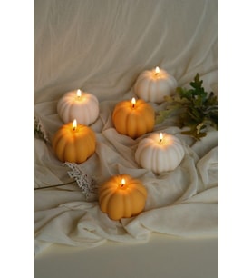 Mumelia Candles Kabak Figürlü - Doğal Soya Dekoratif Mum - Küçük Boy