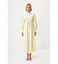 Kadın Maxi Tesettür Elbisesi Dik Yaka Uzun Kol Kuşaklı Terrycotton Dokuma Rahat Kesim Günlük Modern