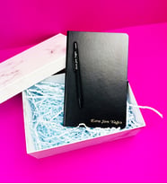 Kişiye Özel Özel Kutusunda Siyah Deri Defter ve Roller Tükenmez Kalem Seti