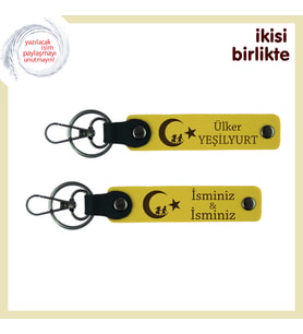 Sevgiline Anlam Yüklü Sürpriz – Çocuk Ve Ayyıldız Deri Anahtarlık Takımı, İsme Özel, Sarı-Sarı
