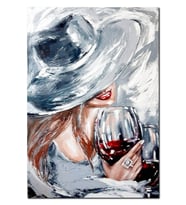 Ahşap Tablo Şarap Içen Gri Şapkalı Kadın 35x50 cm Boyut