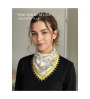 Tarzını Seç Çiçek Desenli Model Dekoratif Kenar Tasarımlı Fular 48x48 cm