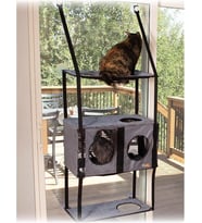 K&H PET PRODUCTS EZ Mount Penthouse Townhouse kedi mobilyası, pencere için 4 raflı Teşhir