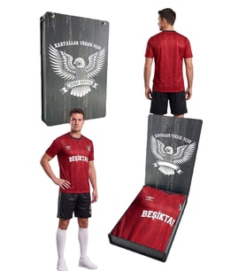 BEŞİKTAŞ ORİJİNAL LİSANSLI UMBRO SİYAH-KIRMIZI SET FORMA LAZER KUTU HEDİYELİi