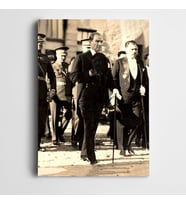 Atatürk Yürürken Kanvas Tablo