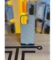 iPhone 16 Pro Uyumlu Kaymaz Tırtıklı Dokulu Mat Kılıf (Bej)