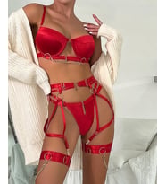 Adeline Saten Bacak Aksesuarlı Zincir Detaylı İthal Harness Jartiyerli Sütyen Takım (Limited) (Kırmızı)