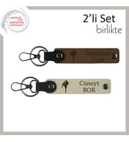 Dövüş Ruhunu Taşıyan Kardeşe Hediye, 2’li İsim Yazılabilir Deri Anahtarlık Seti, Açık Kahve-S Kahve (Çok Renkli)
