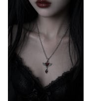 Kırmızı Kalp Kanatlı Gotik Kolye Gümüş Renk Zincir Unisex