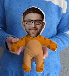 BK Gift Kişiye Özel Fotoğraflı Kostümlü Bebek Yastık