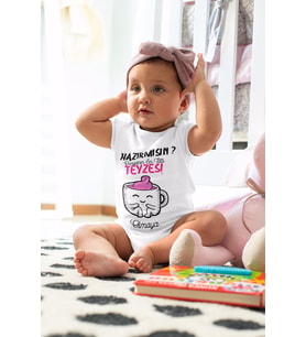 Unisex Bebek Beyaz En Tatlı Teyze Desenli Kısa Kol Body