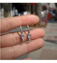 Gümüş taşlı halkalı bayan küpe nz5252e452