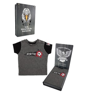 Beşiktaş Orijinal Antrasit Bebek T-Shirt Kişiye Özel Hediyelik Ahşap Kutulu (Gri)