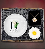 Kişiye Özel Papatya Kolye&Kişiye Özel Fincan&Papatya Mum Hediye Seti