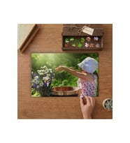 Su İle Oynayan Kız Çocuğu Tasarımı 240 parça Ahşap Puzzle Ahşap Kutuda MP00709