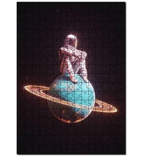 Cakapuzzle Satürn Sıkışmış Astronot Fantastik Görsel Puzzle Yapboz MDF (Ahşap) (120 Parça)