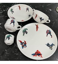 TEBAK COLLECTİON isimli 5 PARÇA PORSELEN AVENGERS ÇOCUK YEMEK TAKIMI
