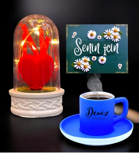 Led Işıklı Tasarım Fanus ve Mavi Renkli Kahve Fincanı  Kişiye Özel Hediye Seti  İsimli Fincan (Model 6)