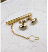 GOLD KAPLAMA PİRİNÇ SEDEF DETAYLI KOL DÜĞMESİ VE KRAVAT İĞNESİ TAKIMI-00KD01 (Boş)