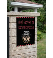 Dikkat Köpek Var Metal Tabela – 20x30 cm Siyah Zemin Kırmızı Yazı Dekoratif Uyarı Levhası