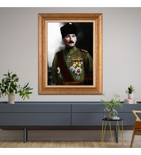 Altın Paspartulu Atatürk  Çerçeveli Tablo C553 (Gold)