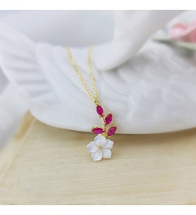 Vaoov 925 Ayar Gümüş Taşlı Sedef Çiçekli Kolye (Gold)