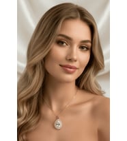 Mareluxe Damla Kesim Zirkon Taşlı 316L Göz Alıcı Işıltılı Pırlanta Görünümlü Zarif Kolye (Şeffaf)