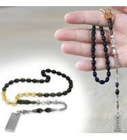 Ateş Kehribar Tesbih - Metal Püsküllü - Süzme Siyah Beyaz Renk - İsme Özel Yazılı - Arpa Kesim